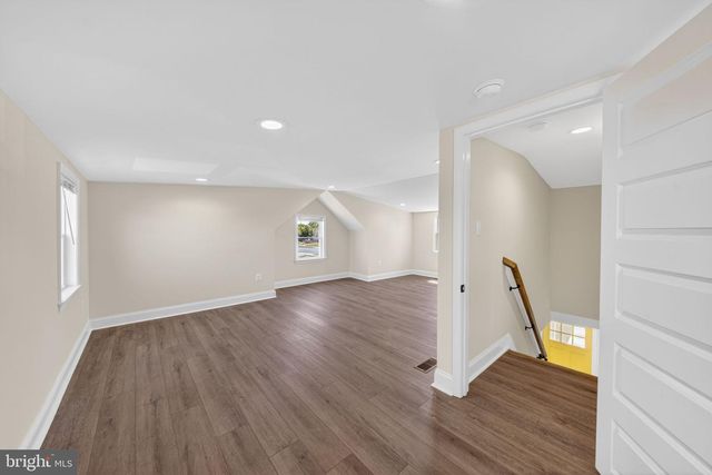 3129 SOLLERS POINT RD, Dundalk, MD 21222
