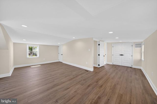 3129 SOLLERS POINT RD, Dundalk, MD 21222