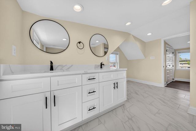 3129 SOLLERS POINT RD, Dundalk, MD 21222