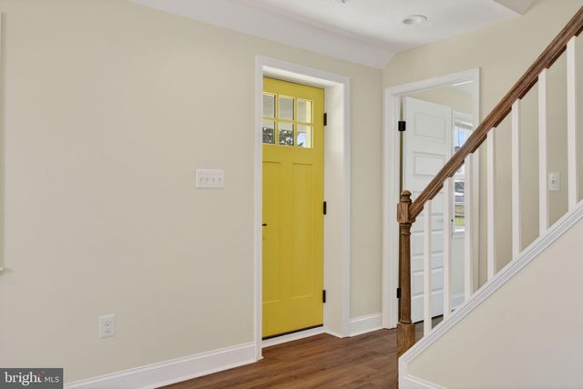 3129 SOLLERS POINT RD, Dundalk, MD 21222