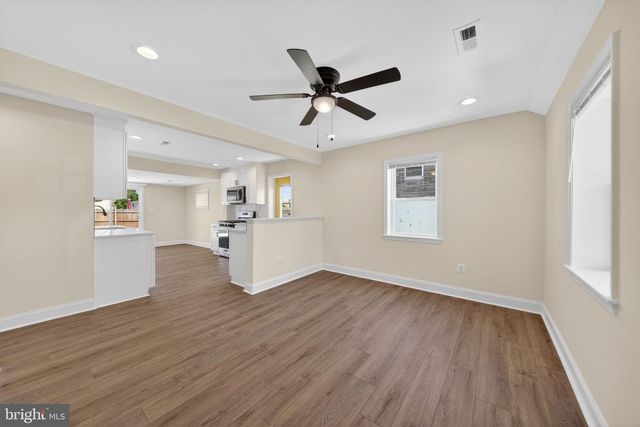 3129 SOLLERS POINT RD, Dundalk, MD 21222