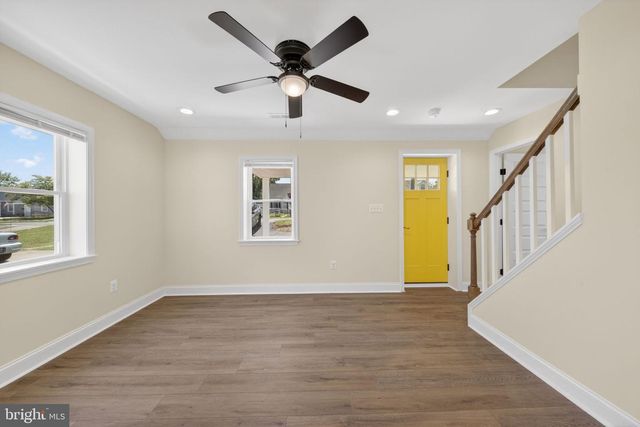 3129 SOLLERS POINT RD, Dundalk, MD 21222
