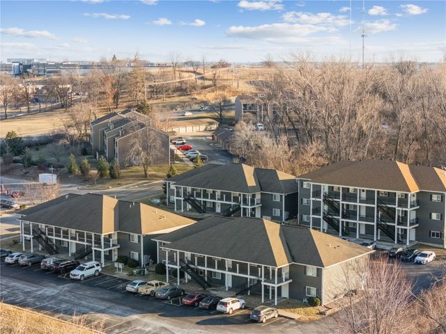 6620-6670 Preston Terrace Court SW, Cedar Rapids, IA 52404