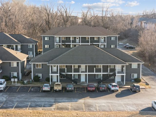 6620-6670 Preston Terrace Court SW, Cedar Rapids, IA 52404