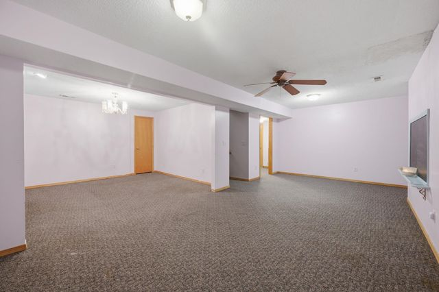 1748 N Basswood Ct, Andover, KS 67002
