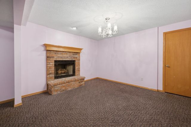 1748 N Basswood Ct, Andover, KS 67002