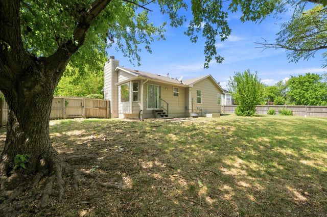1748 N Basswood Ct, Andover, KS 67002