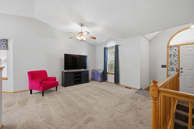 1748 N Basswood Ct, Andover, KS 67002