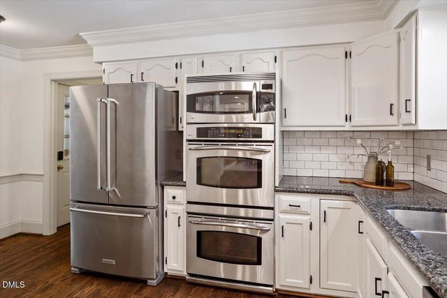 104 Frostwood Drive, Cary, NC 27518