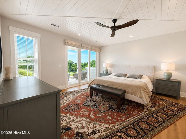 106 Seven Oaks Court, Hampstead, NC 28443