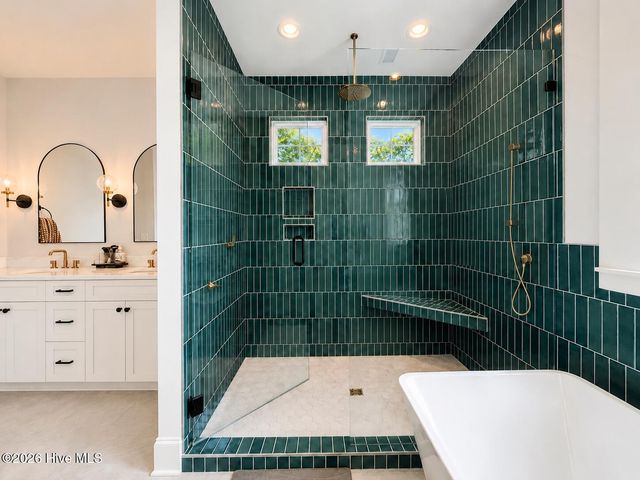 106 Seven Oaks Court, Hampstead, NC 28443