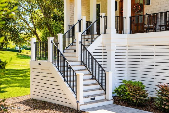 106 Seven Oaks Court, Hampstead, NC 28443