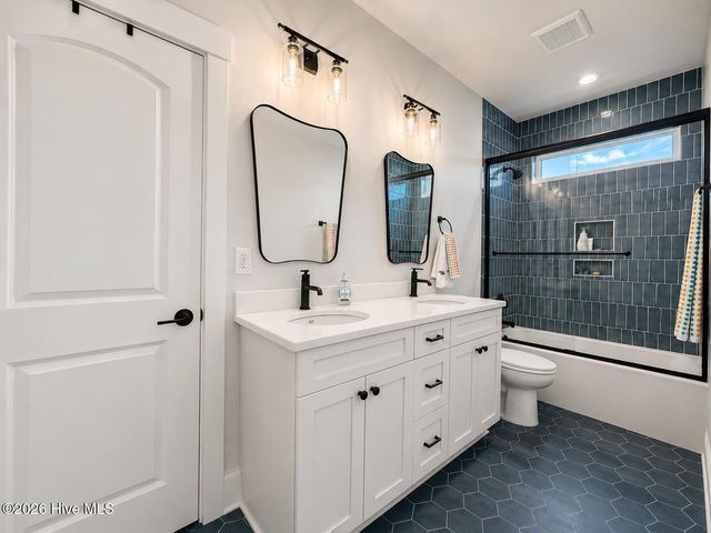 106 Seven Oaks Court, Hampstead, NC 28443