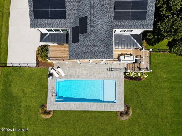 106 Seven Oaks Court, Hampstead, NC 28443