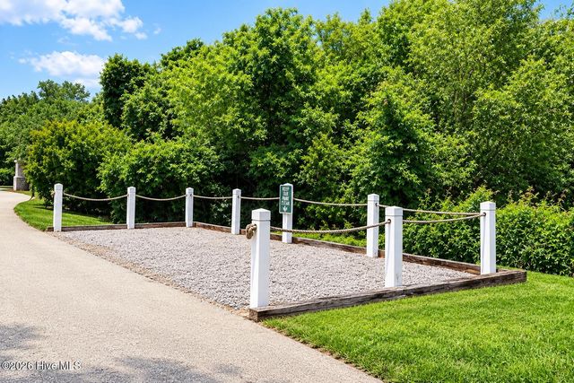 106 Seven Oaks Court, Hampstead, NC 28443