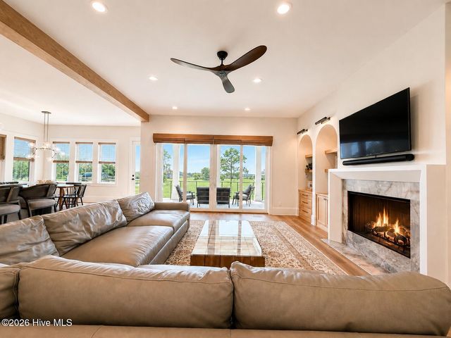 106 Seven Oaks Court, Hampstead, NC 28443