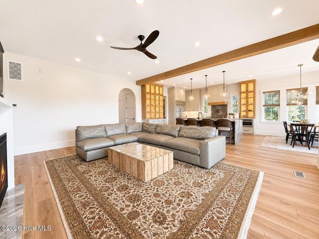 106 Seven Oaks Court, Hampstead, NC 28443