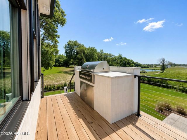 106 Seven Oaks Court, Hampstead, NC 28443