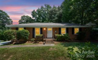 318 Cedarwood Lane, Matthews, NC 28104