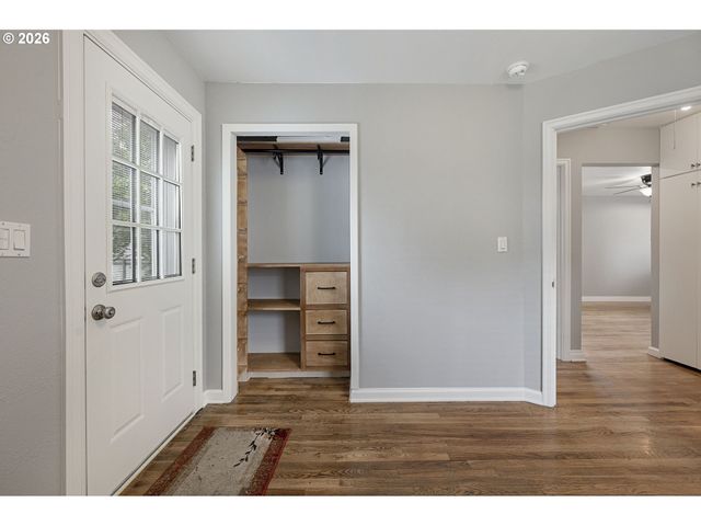6811 Se 87TH Ave, Portland, OR 97266