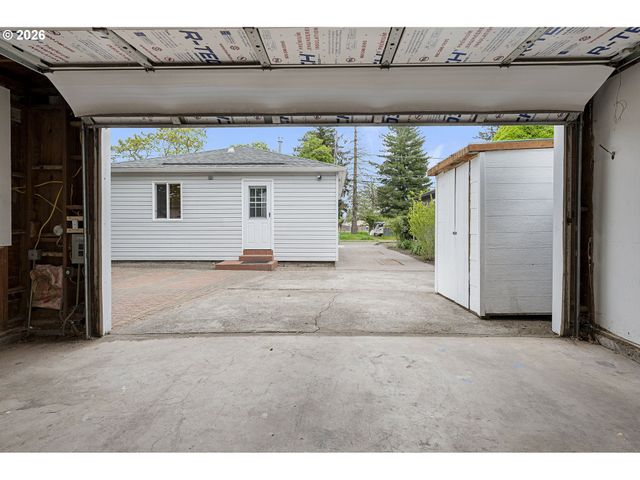 6811 Se 87TH Ave, Portland, OR 97266