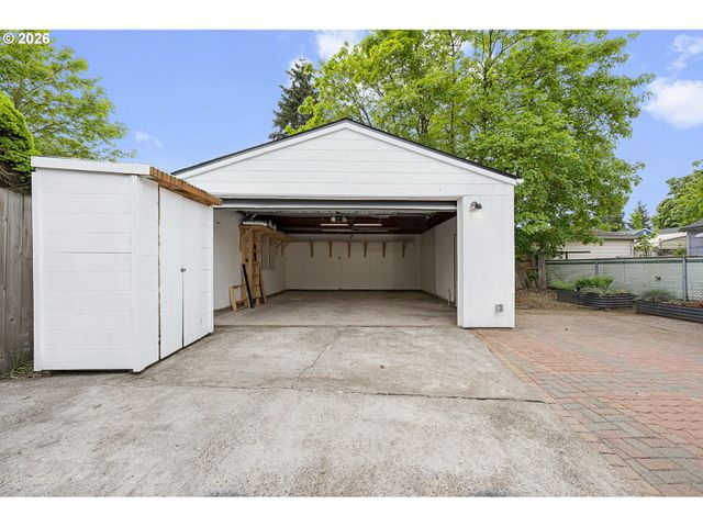 6811 Se 87TH Ave, Portland, OR 97266