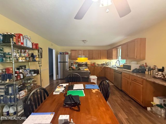 1250 Darrow Ridge Rd, Jamestown, TN 38556