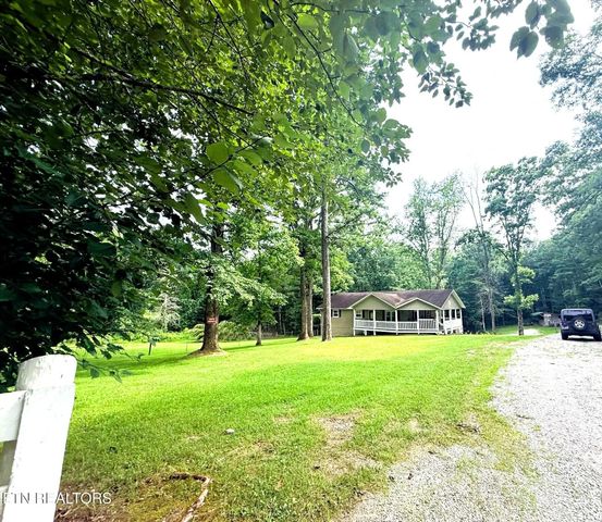 1250 Darrow Ridge Rd, Jamestown, TN 38556