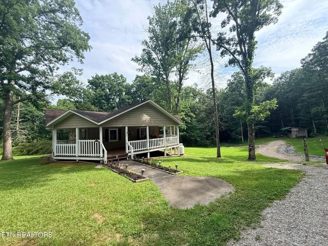 1250 Darrow Ridge Rd, Jamestown, TN 38556