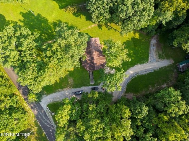 1250 Darrow Ridge Rd, Jamestown, TN 38556