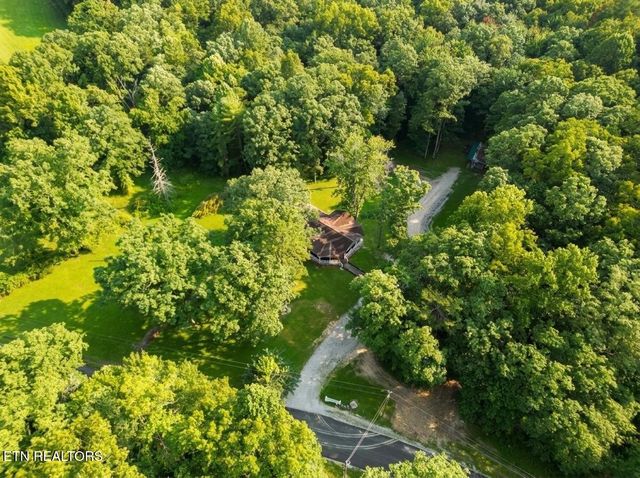 1250 Darrow Ridge Rd, Jamestown, TN 38556