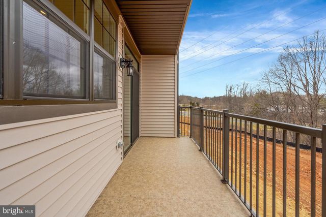 12507 LEAGUE LN, Fairfax, VA 22033