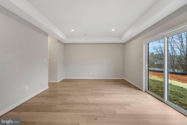 12507 LEAGUE LN, Fairfax, VA 22033