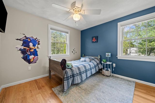 6 Burlwood Ln, Woburn, MA 01801