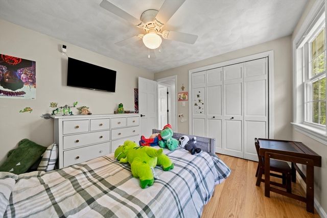 6 Burlwood Ln, Woburn, MA 01801