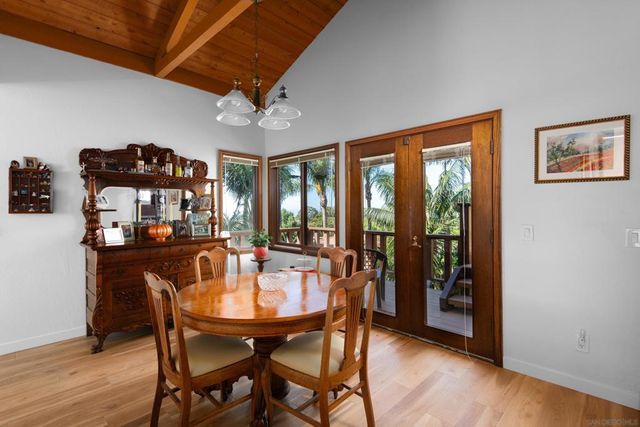 714 Passiflora Ave, Encinitas, CA 92024