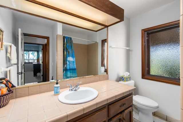 714 Passiflora Ave, Encinitas, CA 92024