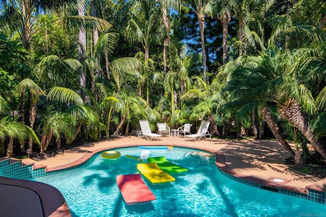 714 Passiflora Ave, Encinitas, CA 92024