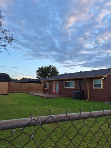 12603 S Coast Drive, Houston, TX 77047