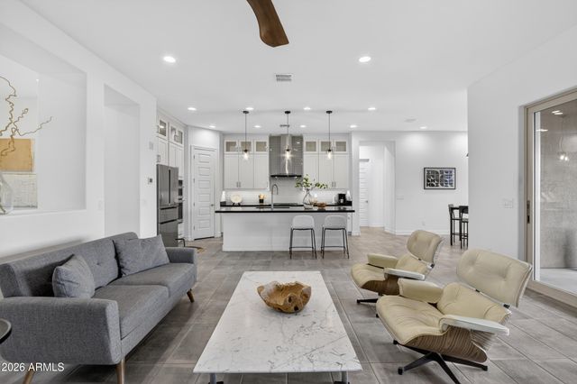 10351 E TEXAS Avenue, Mesa, AZ 85212