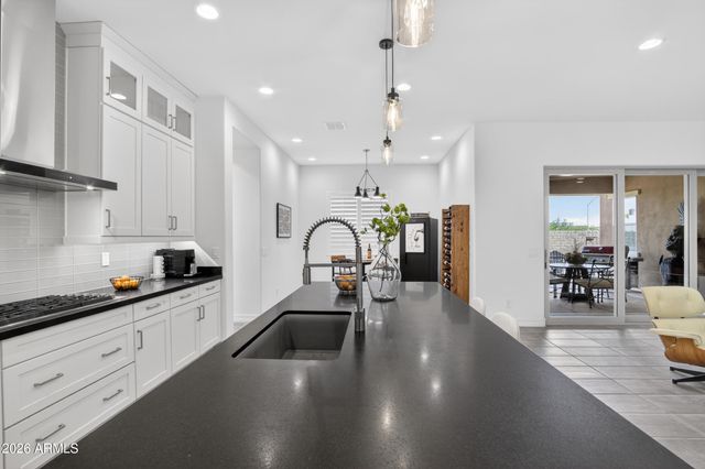 10351 E TEXAS Avenue, Mesa, AZ 85212