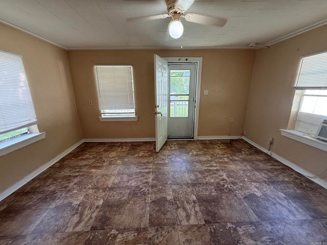 219 Wood Street, Hot Springs, AR 71913