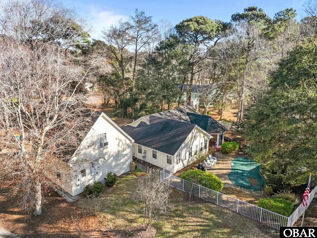 Image 2 of property listing at 27 Juniper Trail Lot 13, Southern Shores, NC 27949