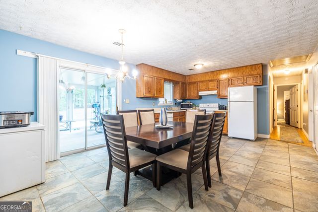 8397 Willows Terrace, Riverdale, GA 30274