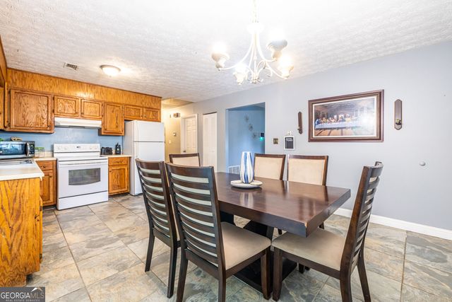 8397 Willows Terrace, Riverdale, GA 30274