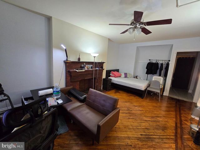 1733 W MONTGOMERY AVE, Philadelphia, PA 19121