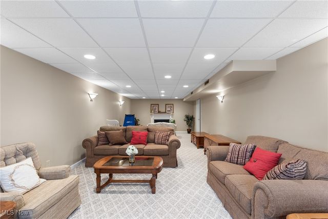 55899 Poplar Drive, Bellaire, OH 43906