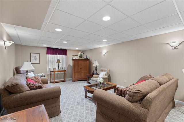 55899 Poplar Drive, Bellaire, OH 43906