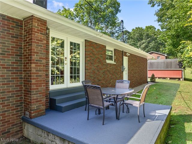 55899 Poplar Drive, Bellaire, OH 43906