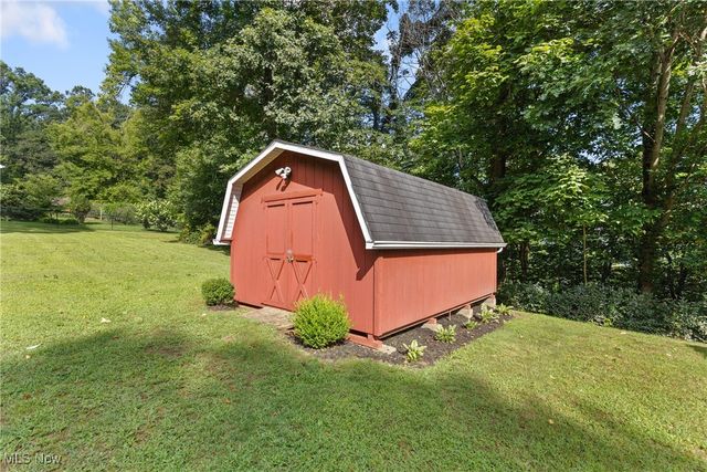 55899 Poplar Drive, Bellaire, OH 43906